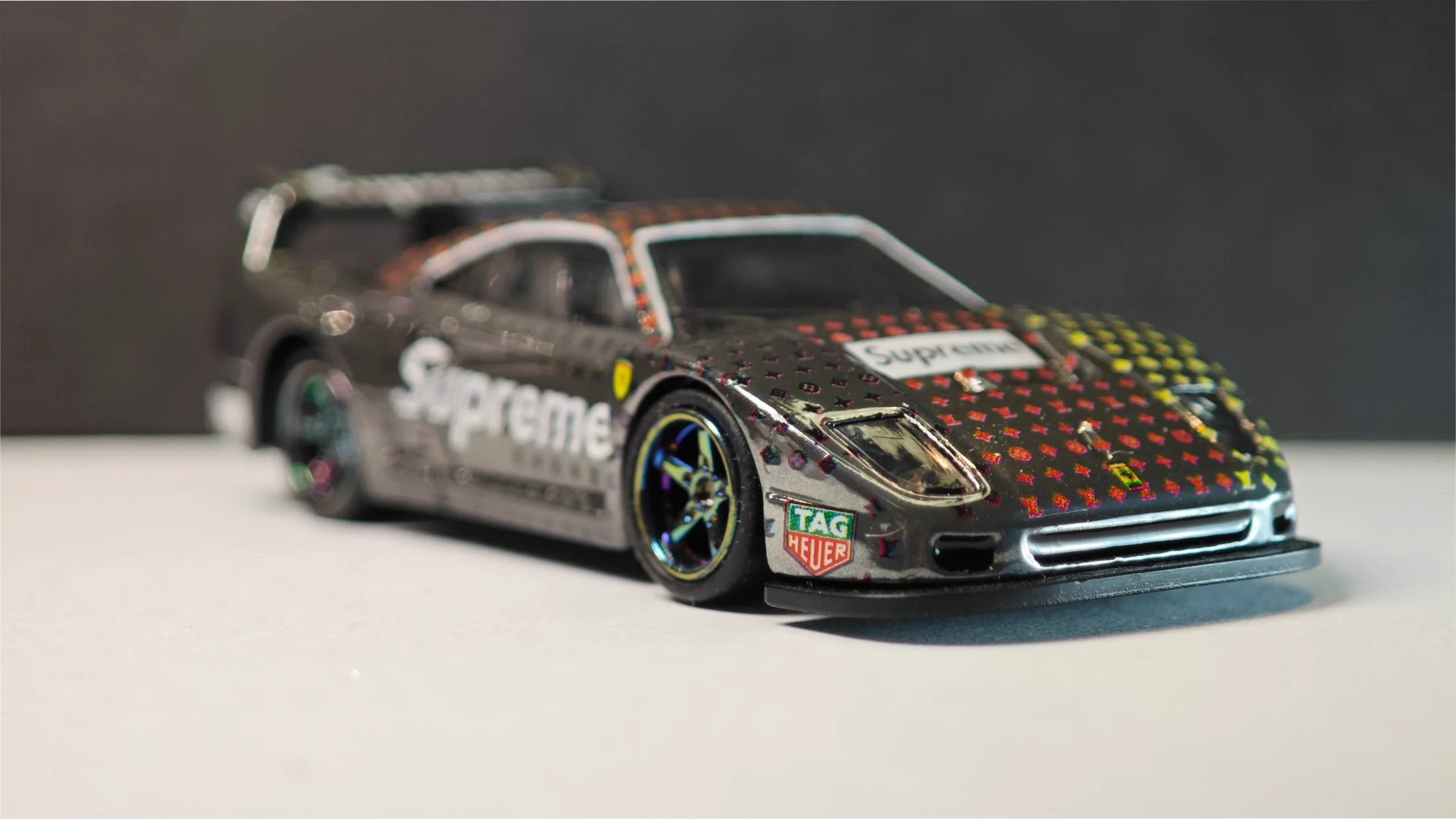 Ferrari F40 Competizione - Supreme Silver Furry - Chrome Storm — 3